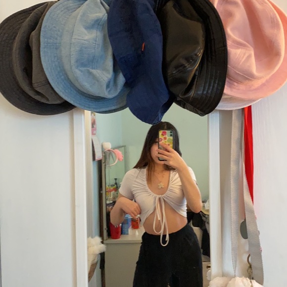 White front tie top - Picture 4 of 4